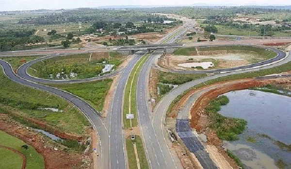 Hiranandani Fortune City Road Connectivity - Mumbai-Pune Expressway